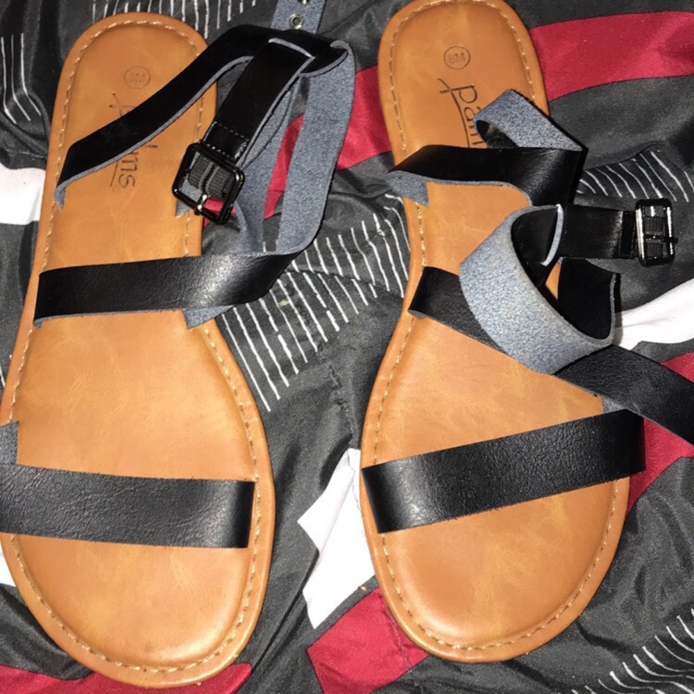 Shoes size 8 never worn